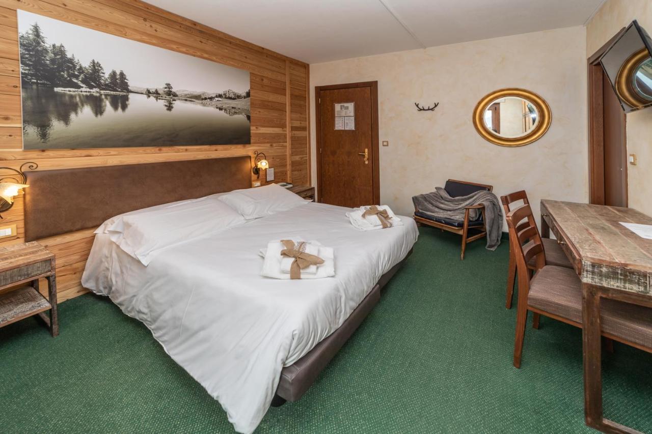 Hotel Gran Baita Oulx Exteriör bild